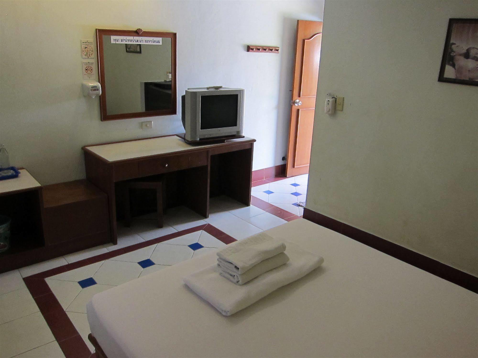 Oasis Hostel Krabi