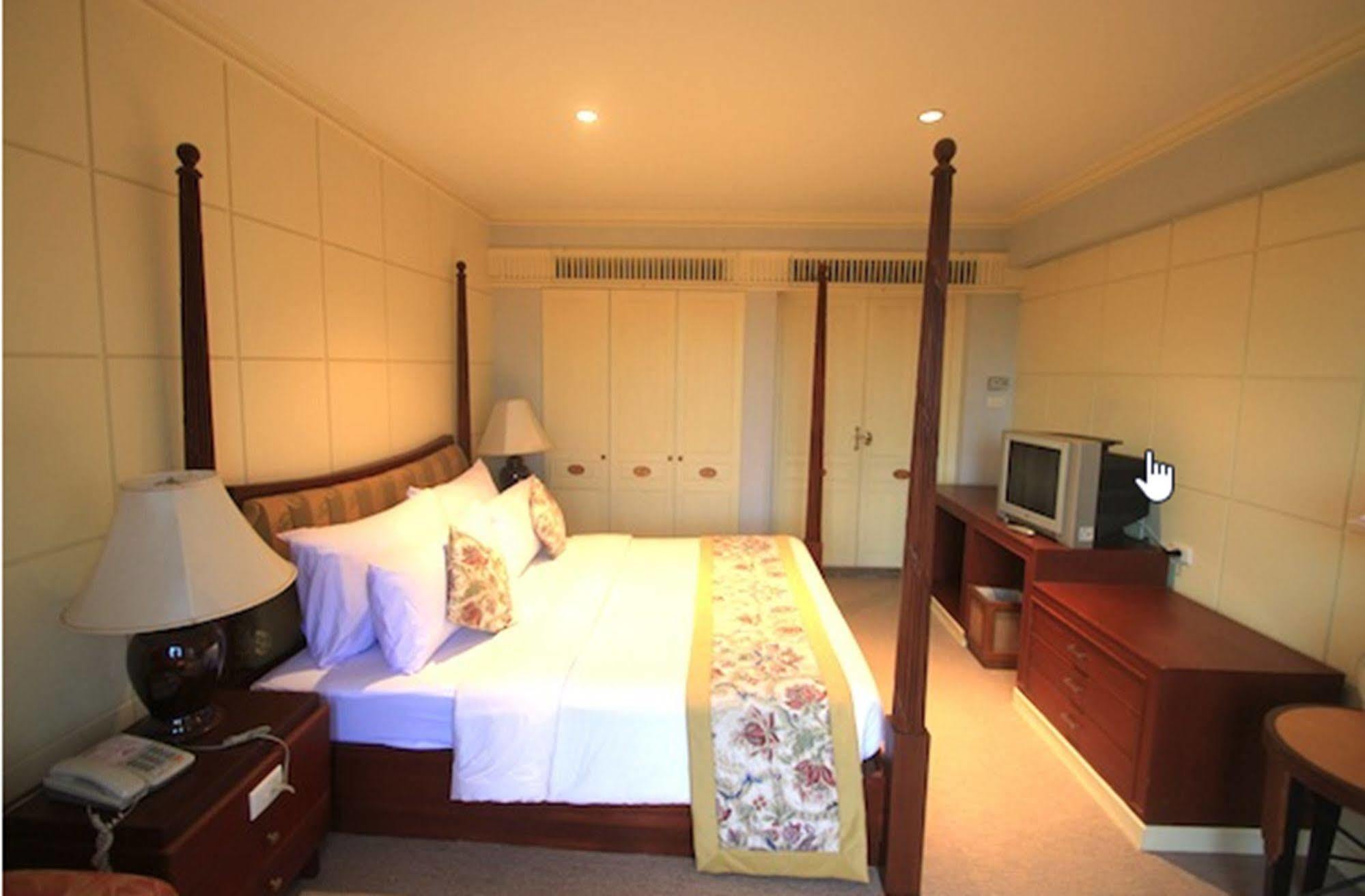 River Kwai Hotel Ban Don Rak