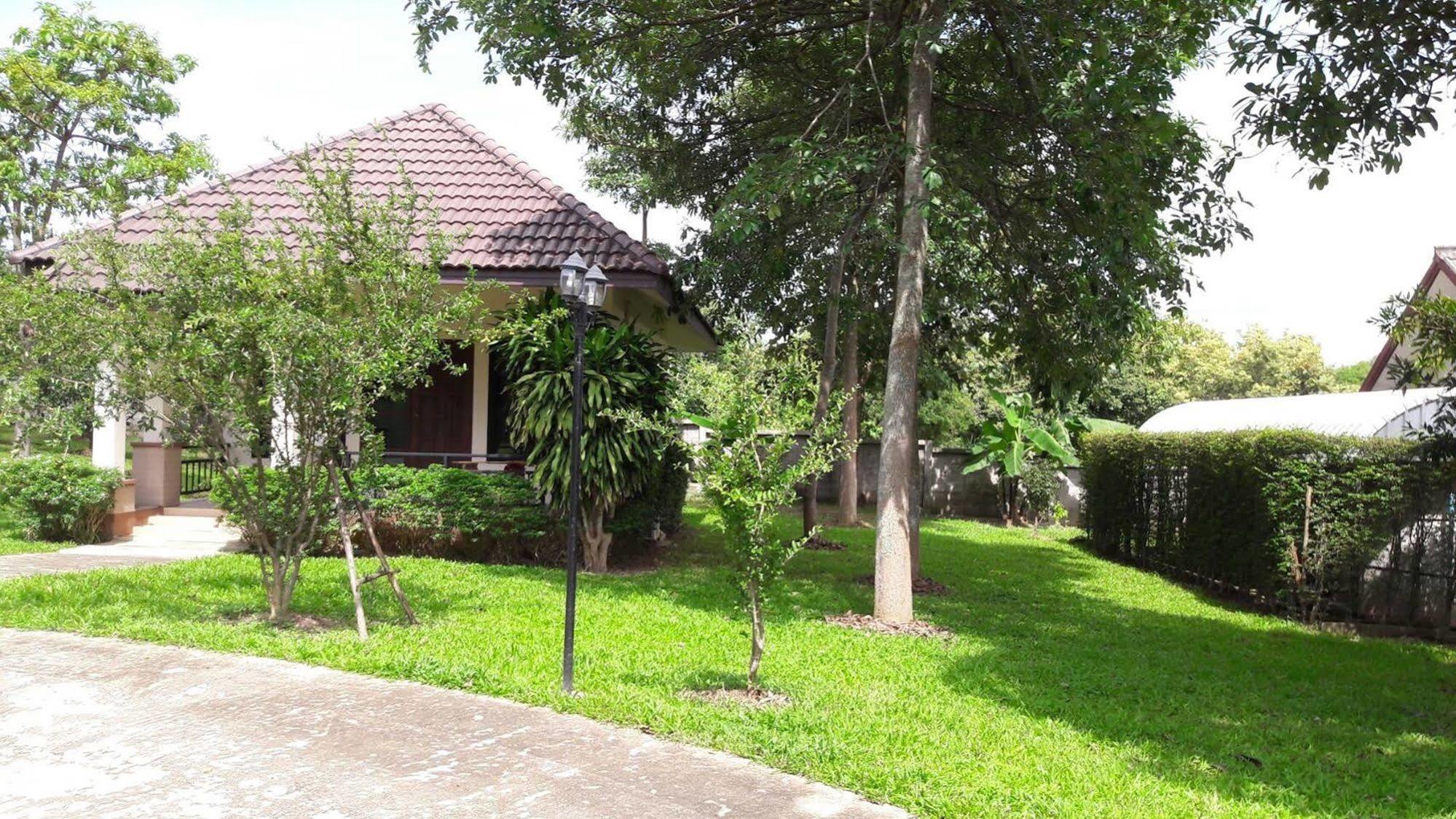 Hotel Koko Hut Chiang Rai