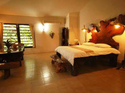 Resort Momchailai Forest Retreat