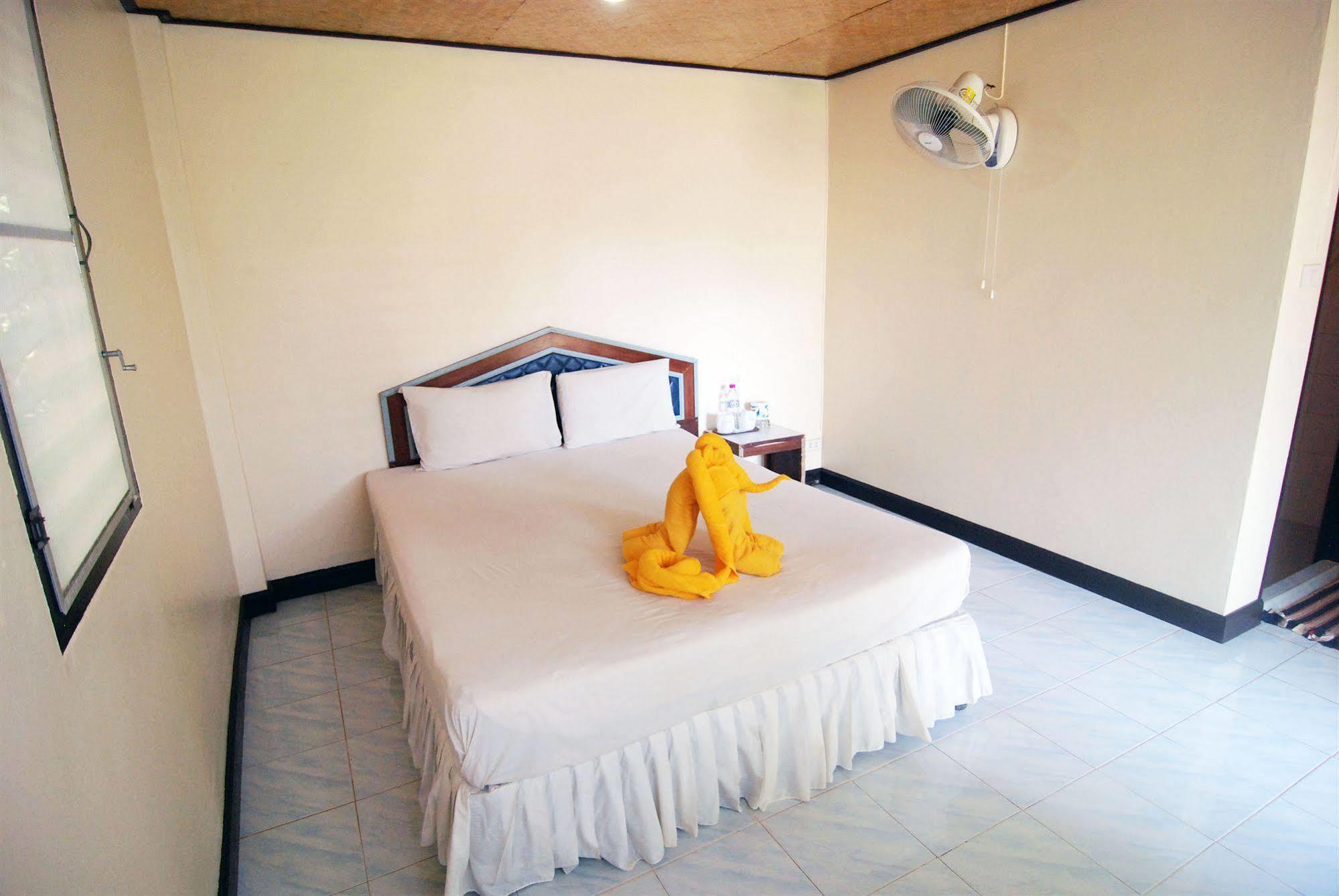 Lanta Coral Resort 2*