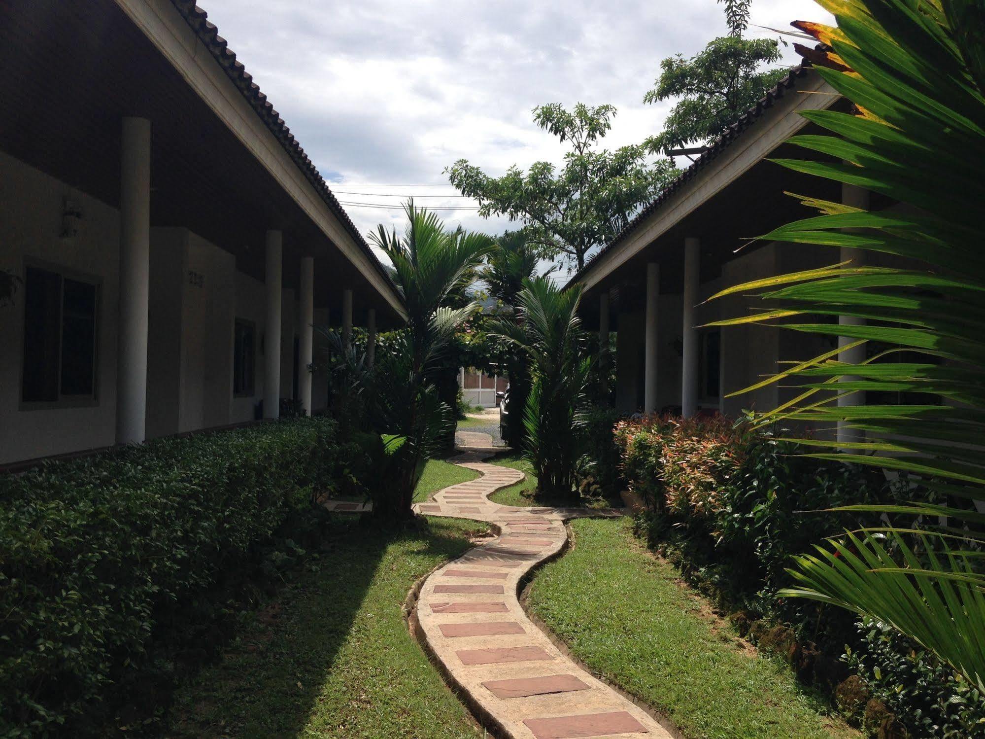 Loma Resort 3*
