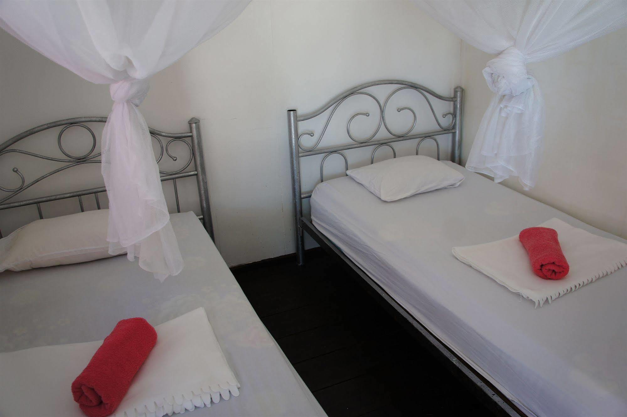 Sea Bar & Resort 3*