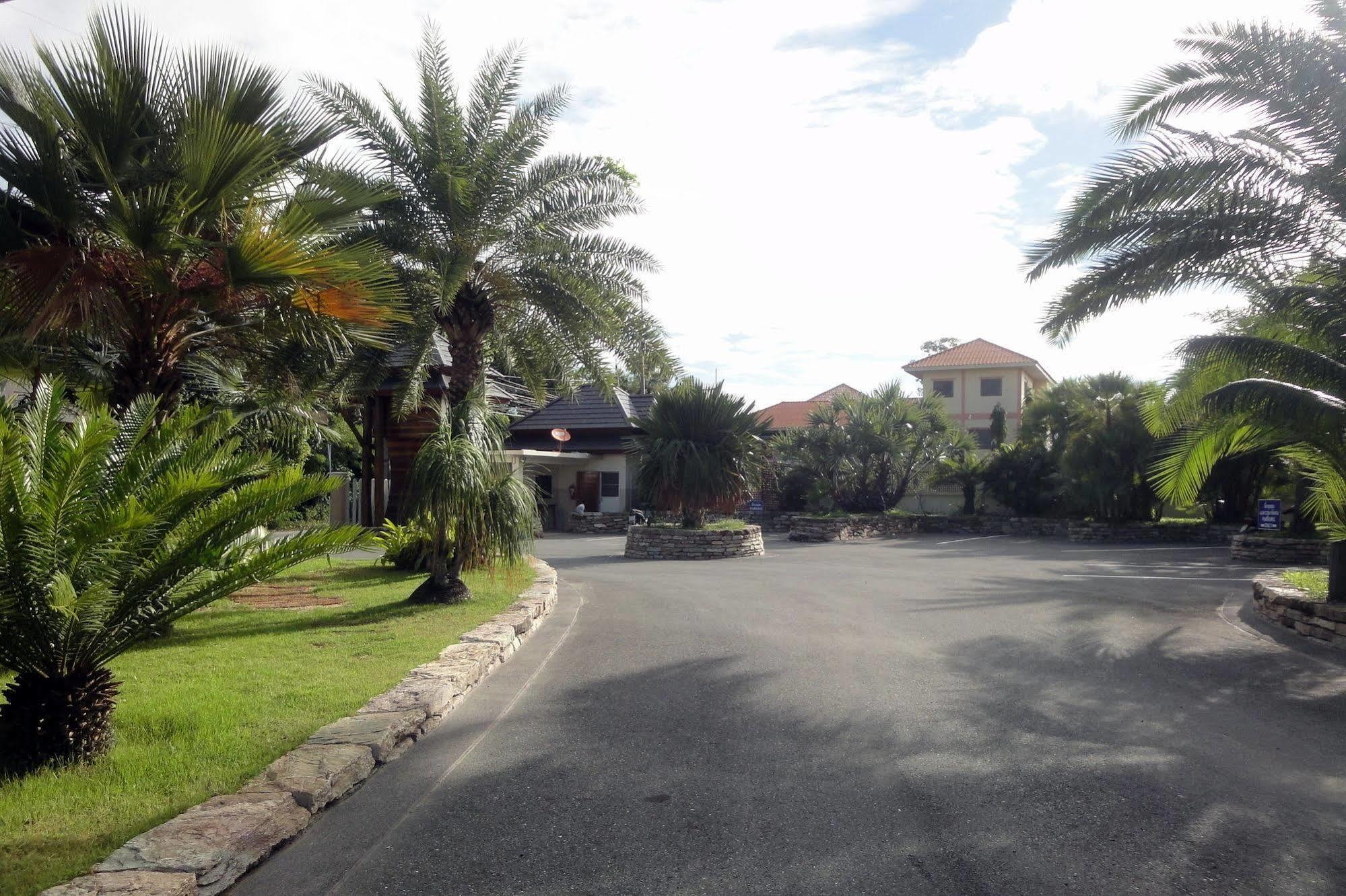 Hotel Royal Place Banchang 3*