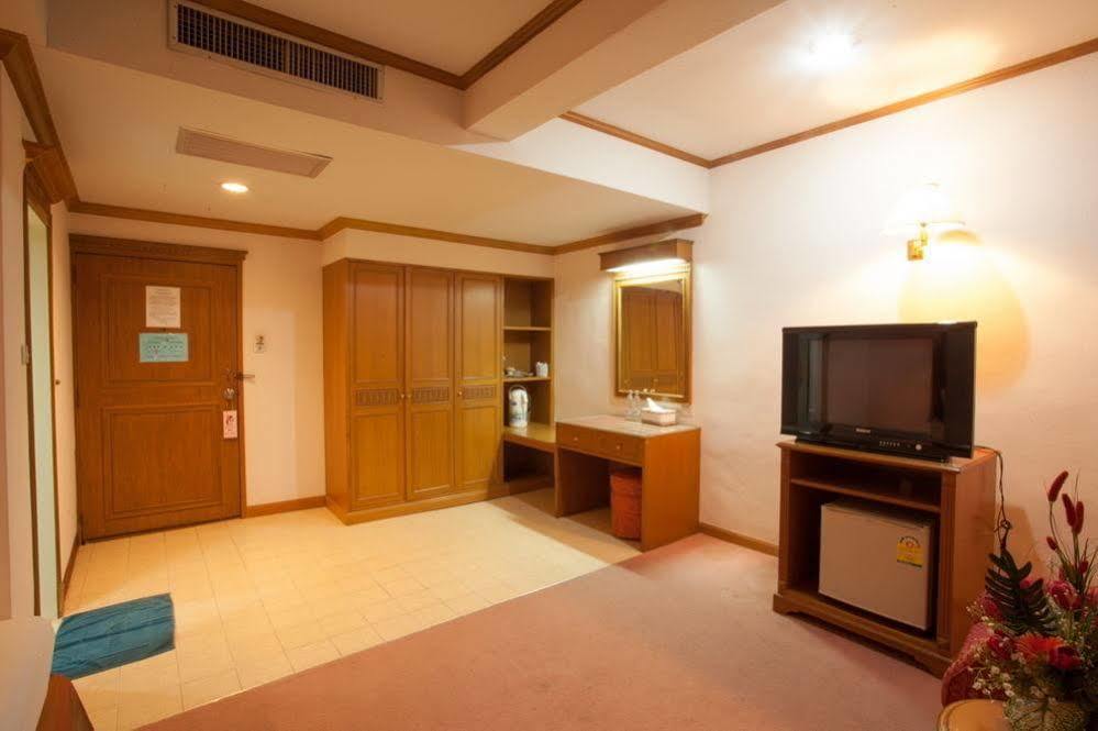 Hotel Imperial Sakon 3*