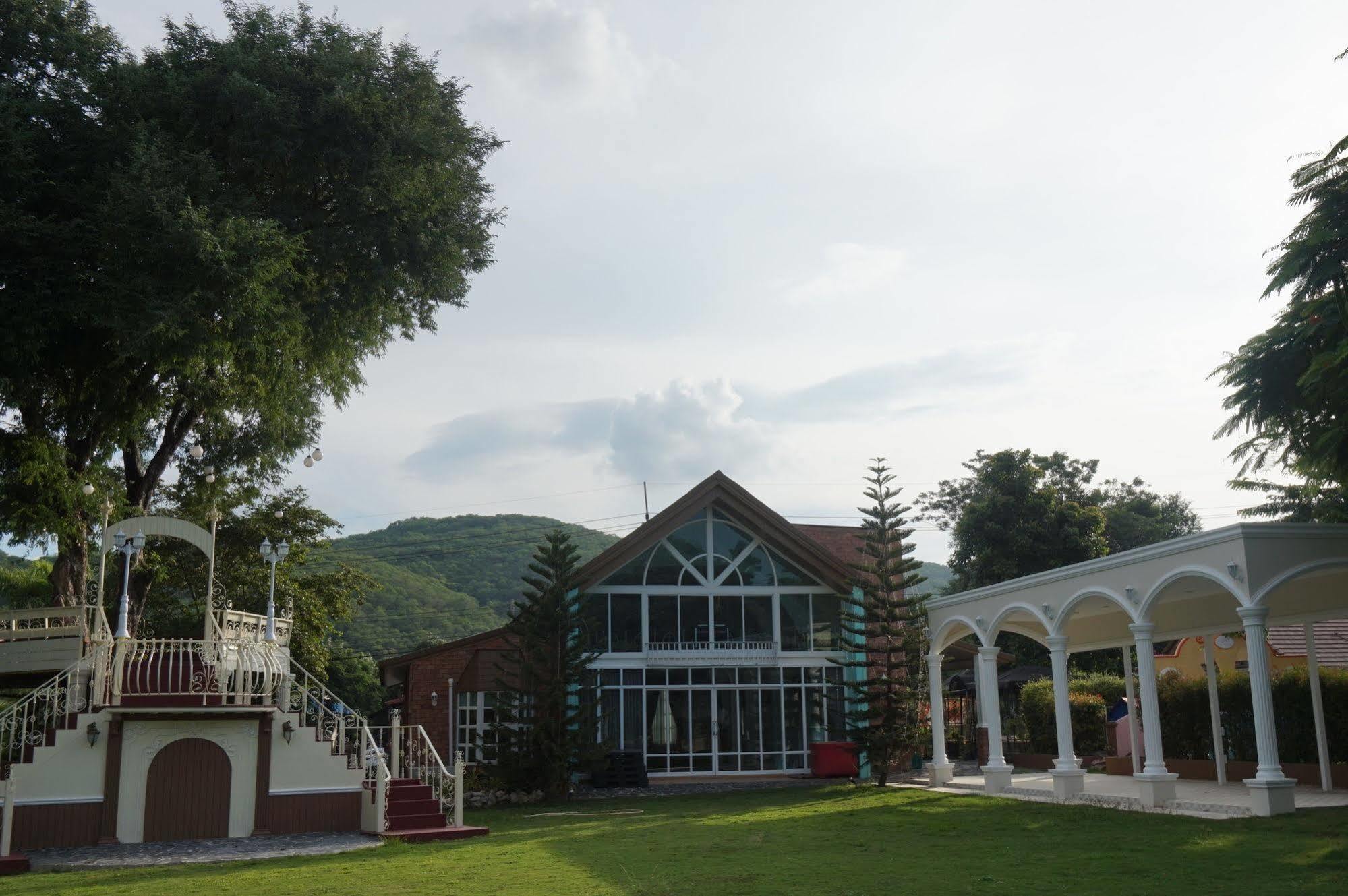 Guest house Seesky Camp