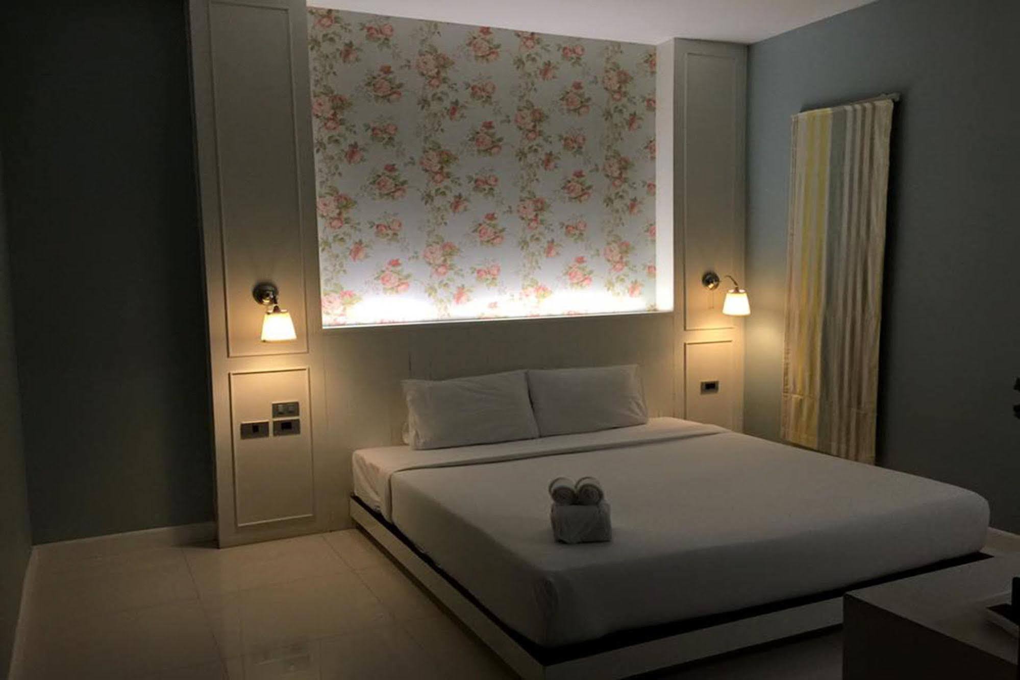 The Sixnature Bangsaen 2*