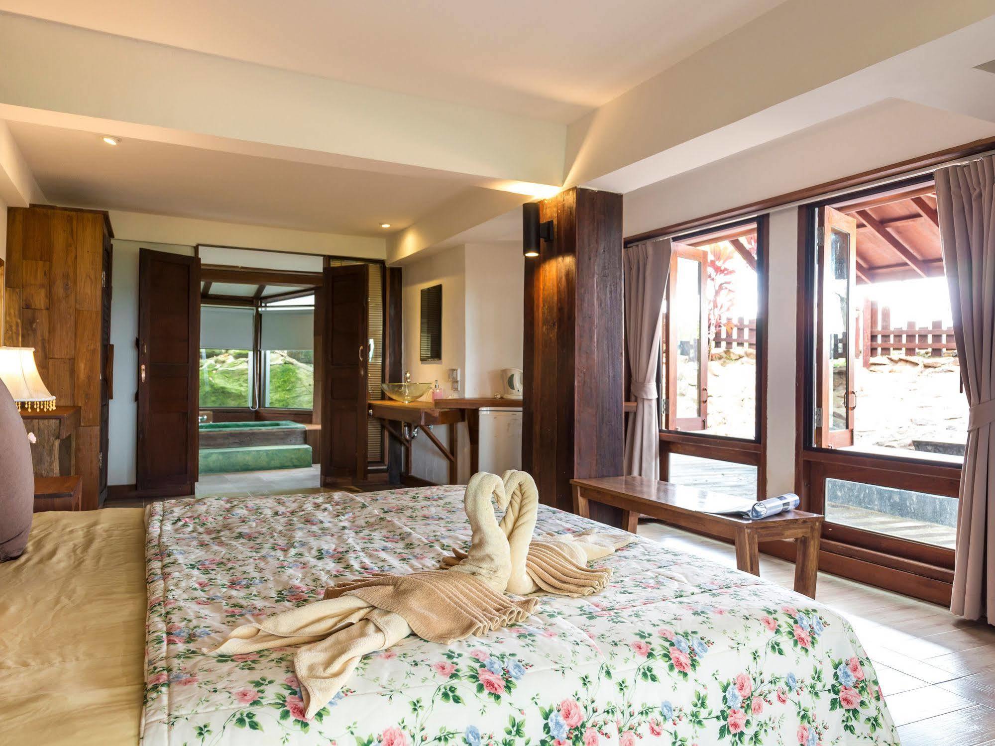 Village Farm And Winery Resort Wang Nam Khiao