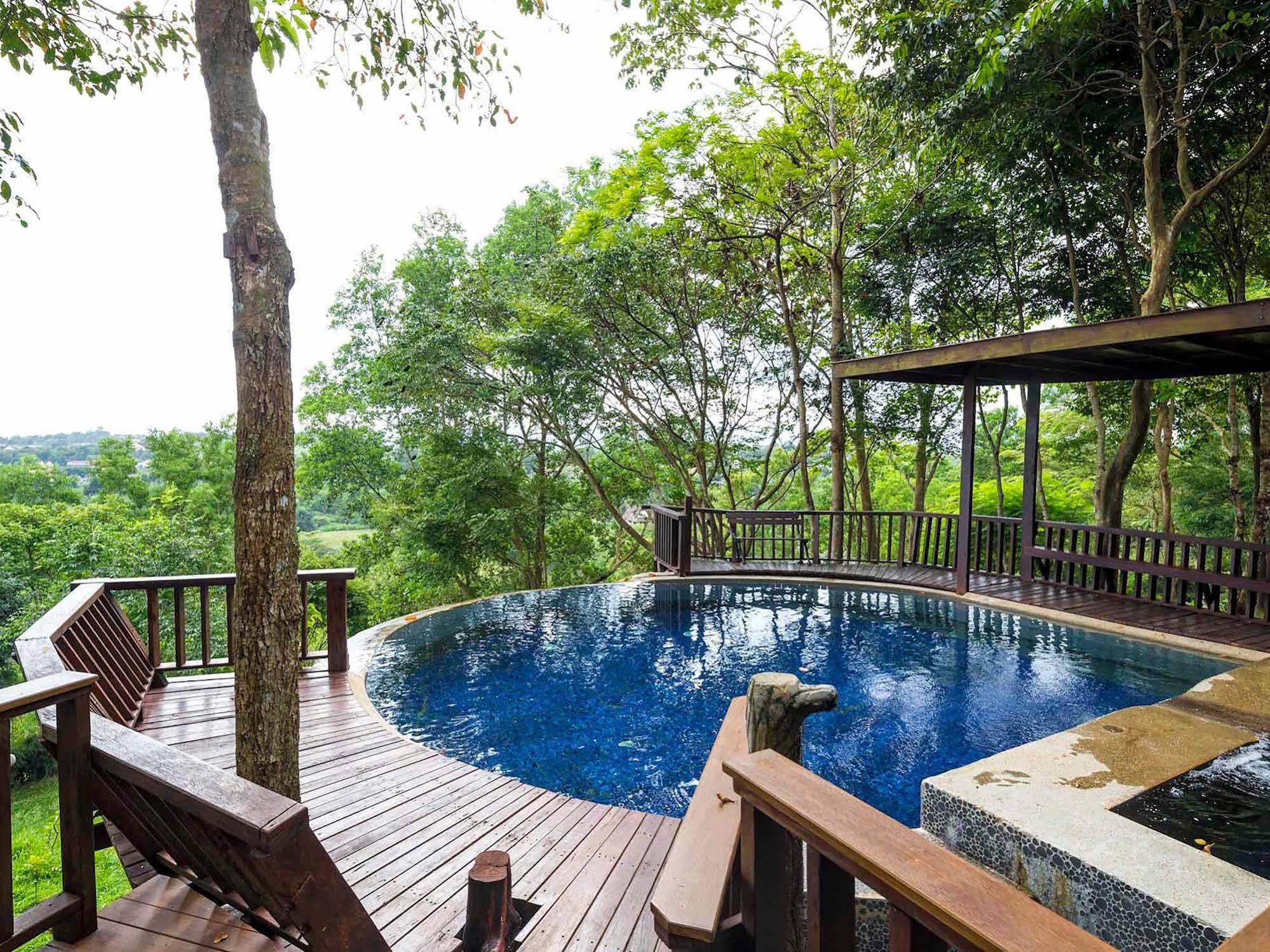 Resort Village Farm And Winery 3*