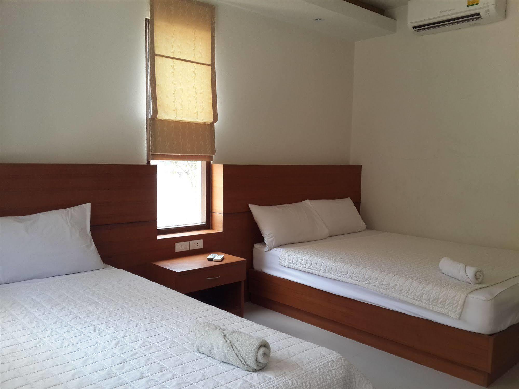 Modern Resort Haad Rin