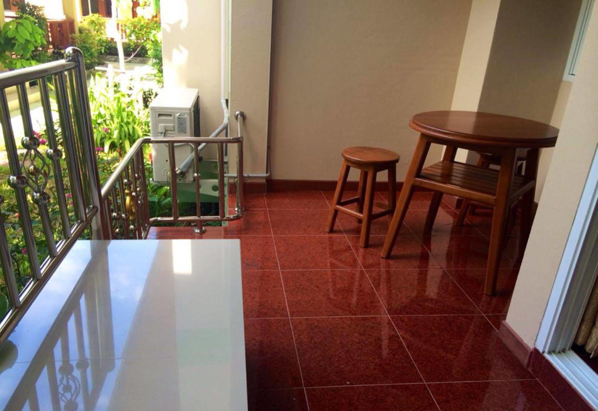 Hotel Ruen Narisra 2*