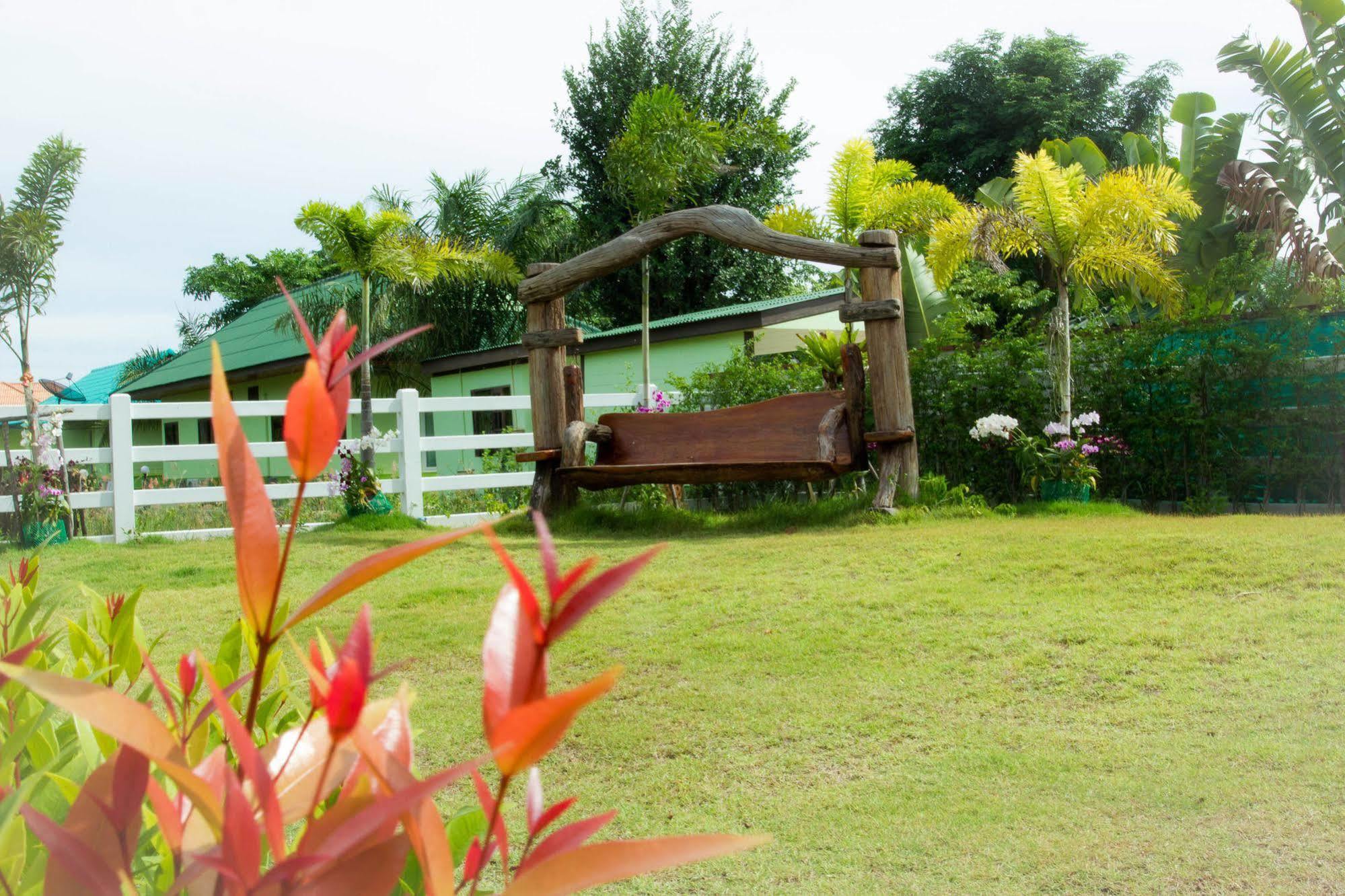 Hotel Nam Talay Pran Buri
