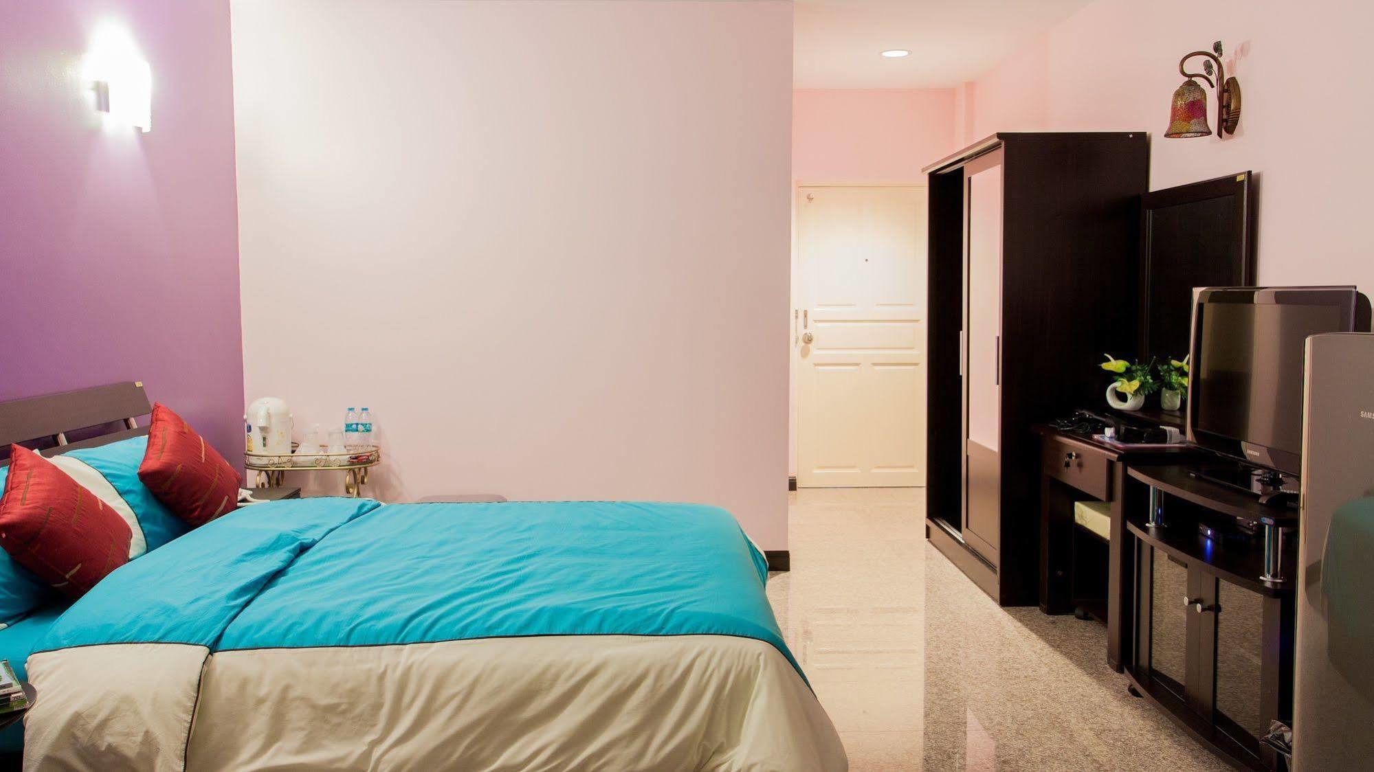 Nam Talay Hotel 3*