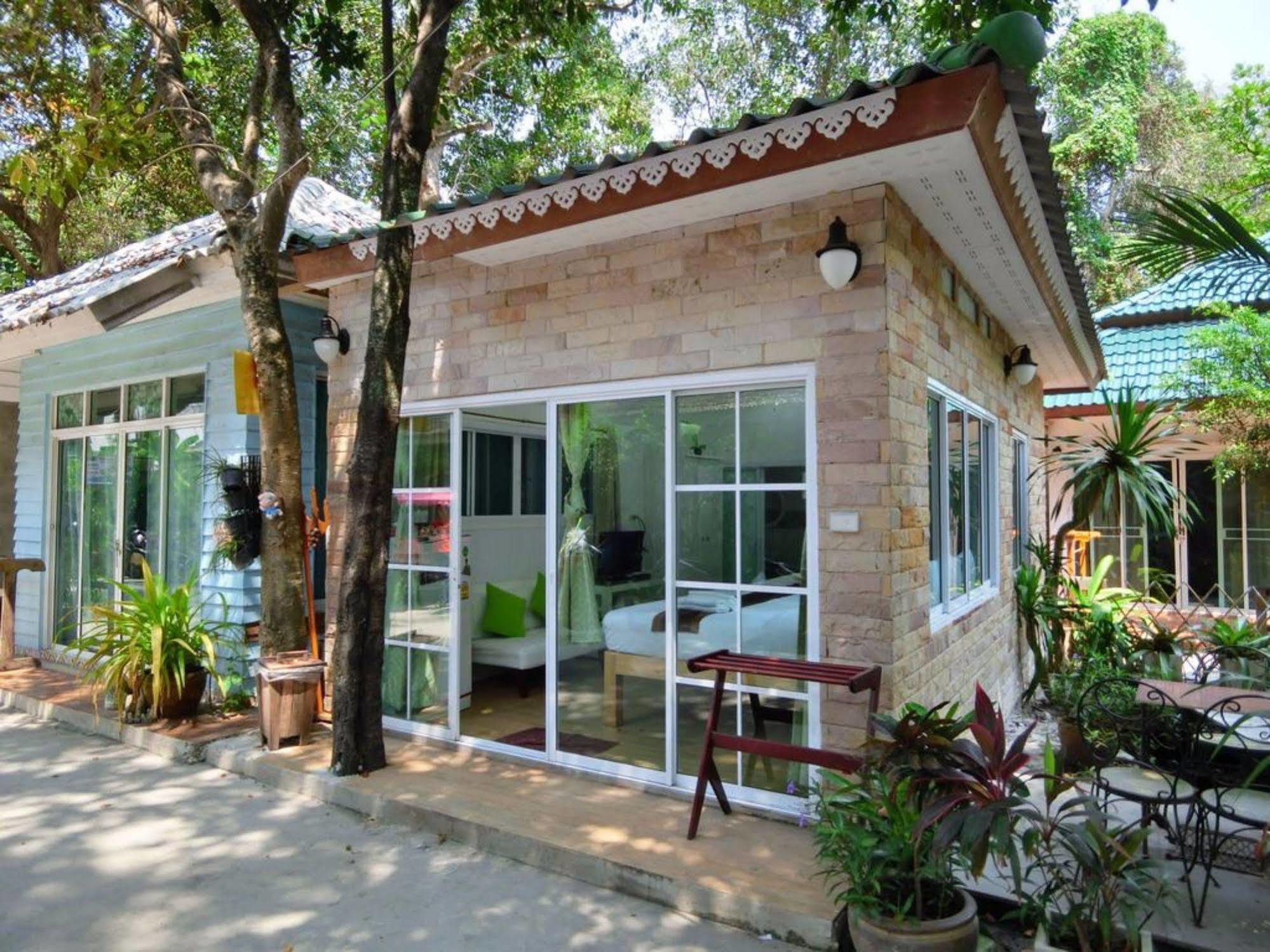 Resort Thipsamed 3*