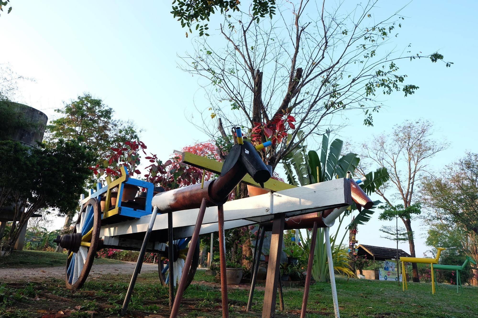 Kwae Riverside Hotel
