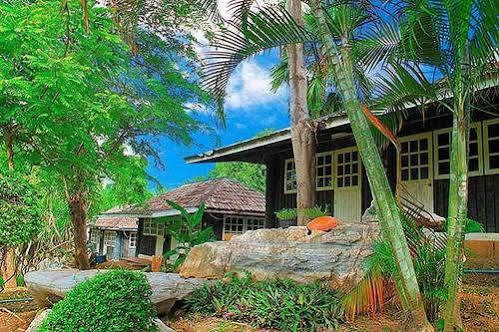 Kwae Riverside Hotel
