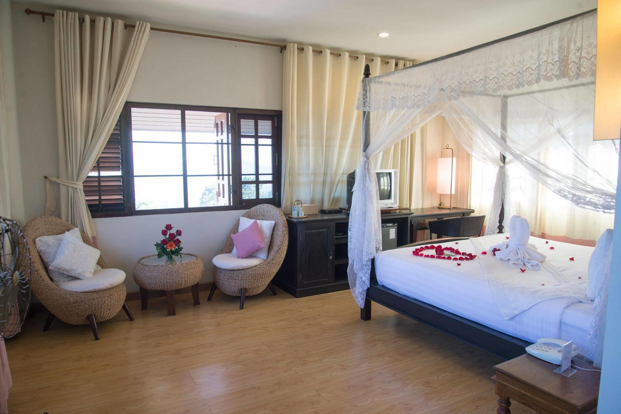 Phu Mork Dao Resort 3* Pong Yaeng