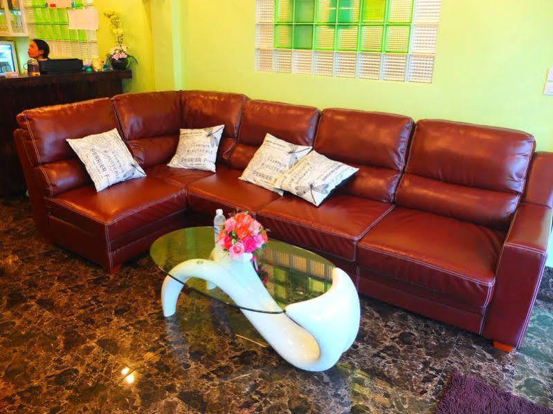 Oyo 75330 Little House 2* Pattaya
