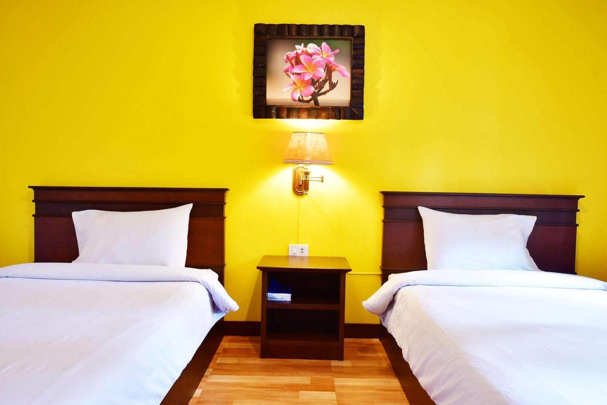 Hotel Pathu Ranong