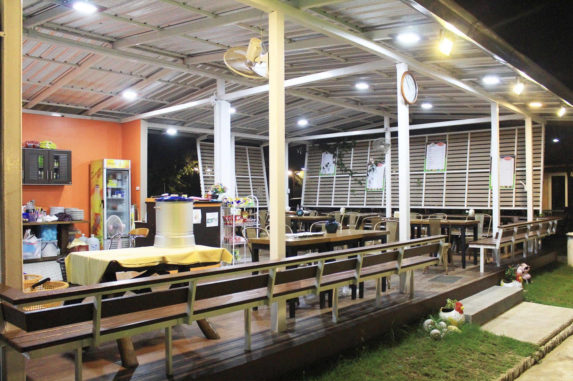 Resort Pueanjai And Restaurant Chumphon