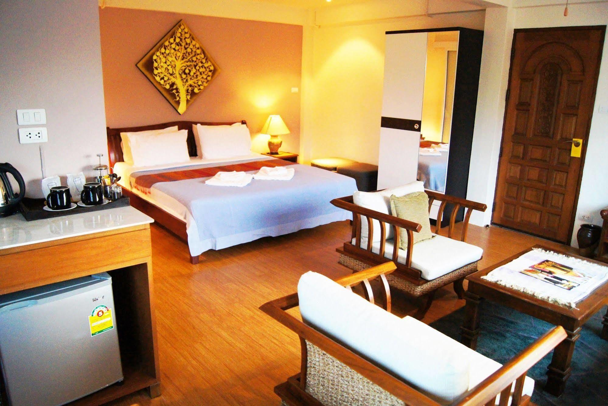 Hotel Oyo 304 Seven Suns