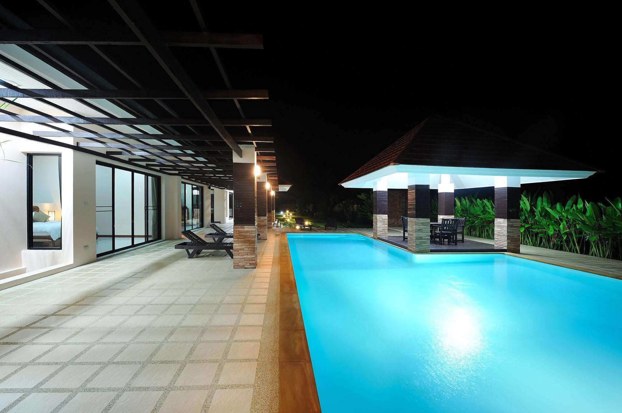 Villa Baan Santi *