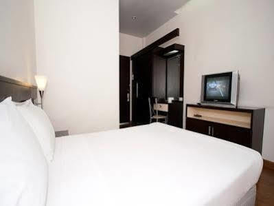 Centerpoint Koh Phangan New Hotel 2*