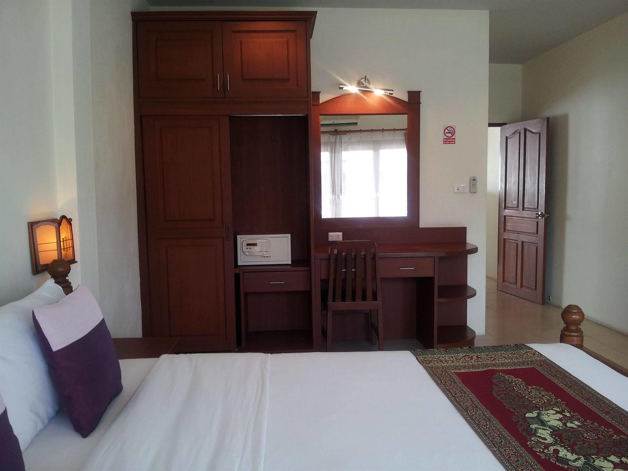 Plaza Hotel Lamai Beach (Koh Samui)
