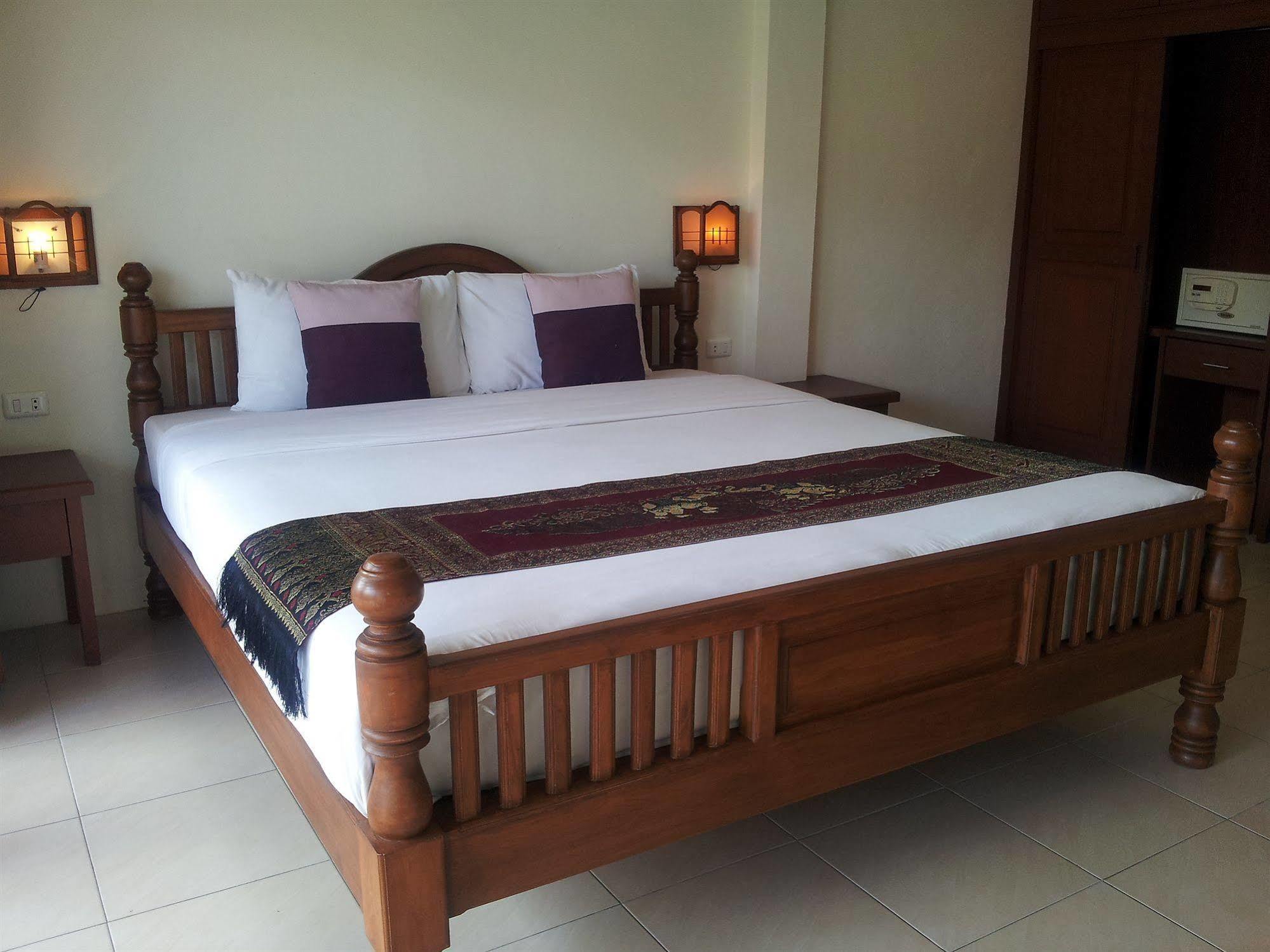 Hotel Plaza 2*
