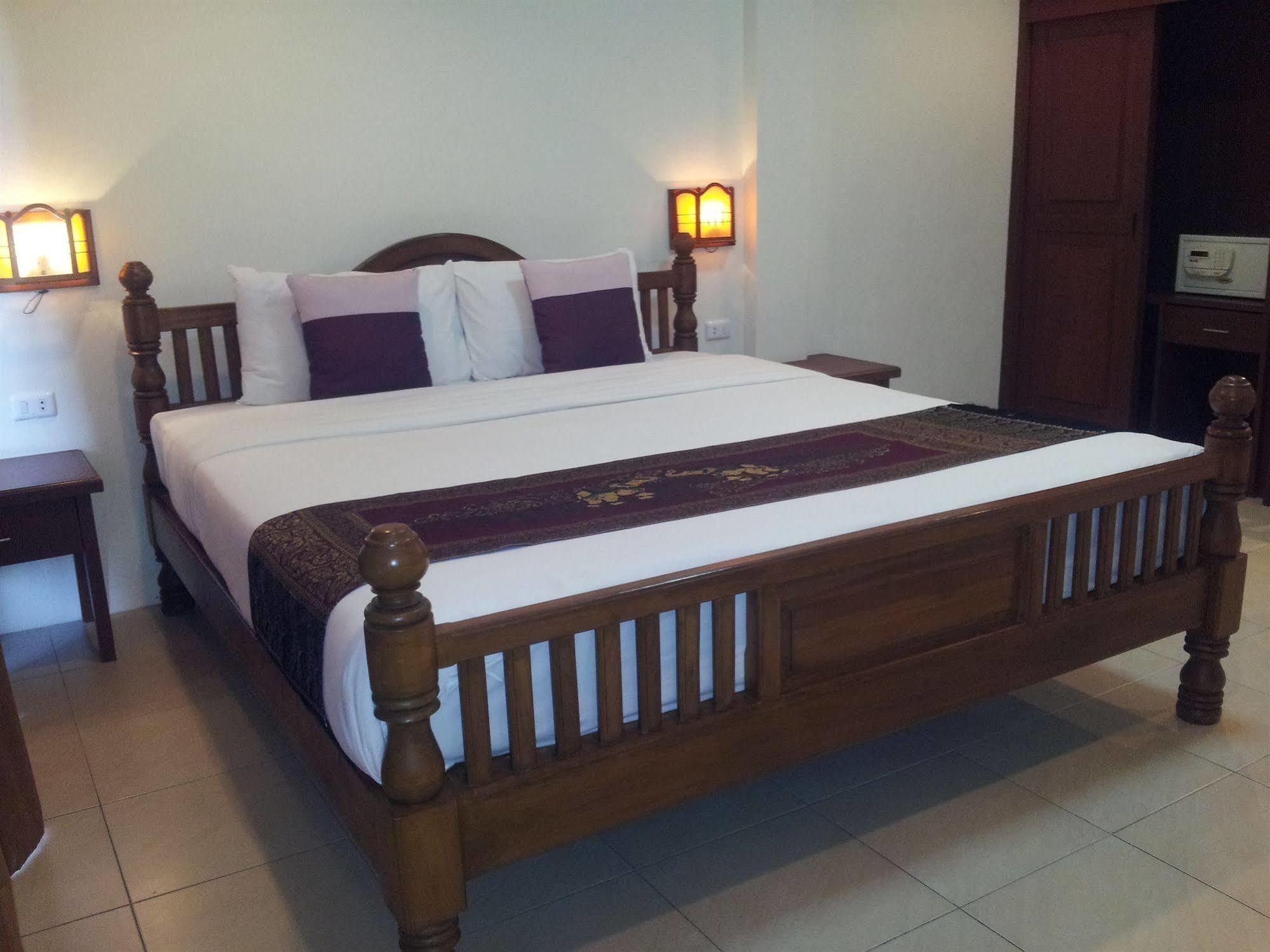Plaza Hotel Lamai Beach (Koh Samui)