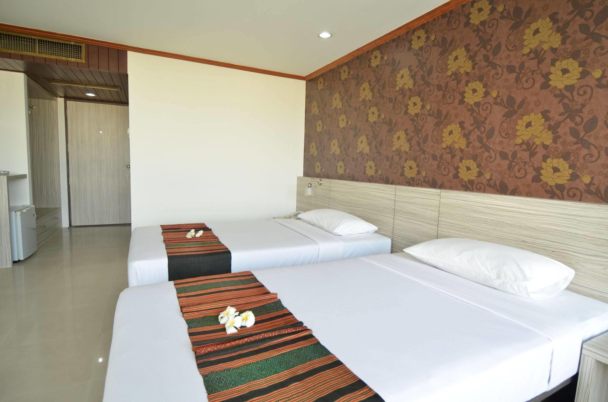 Welcome Plaza 3*