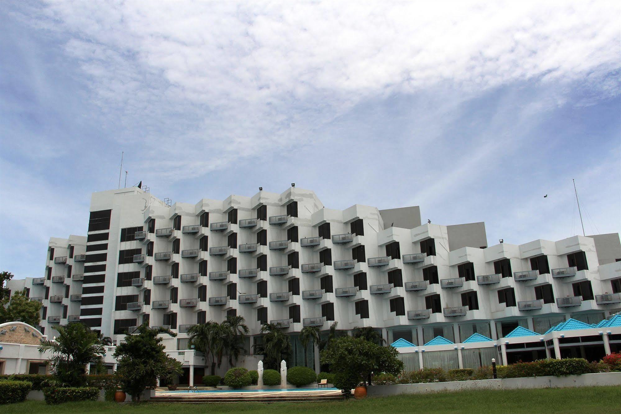 Suntara Wellness & Hotel