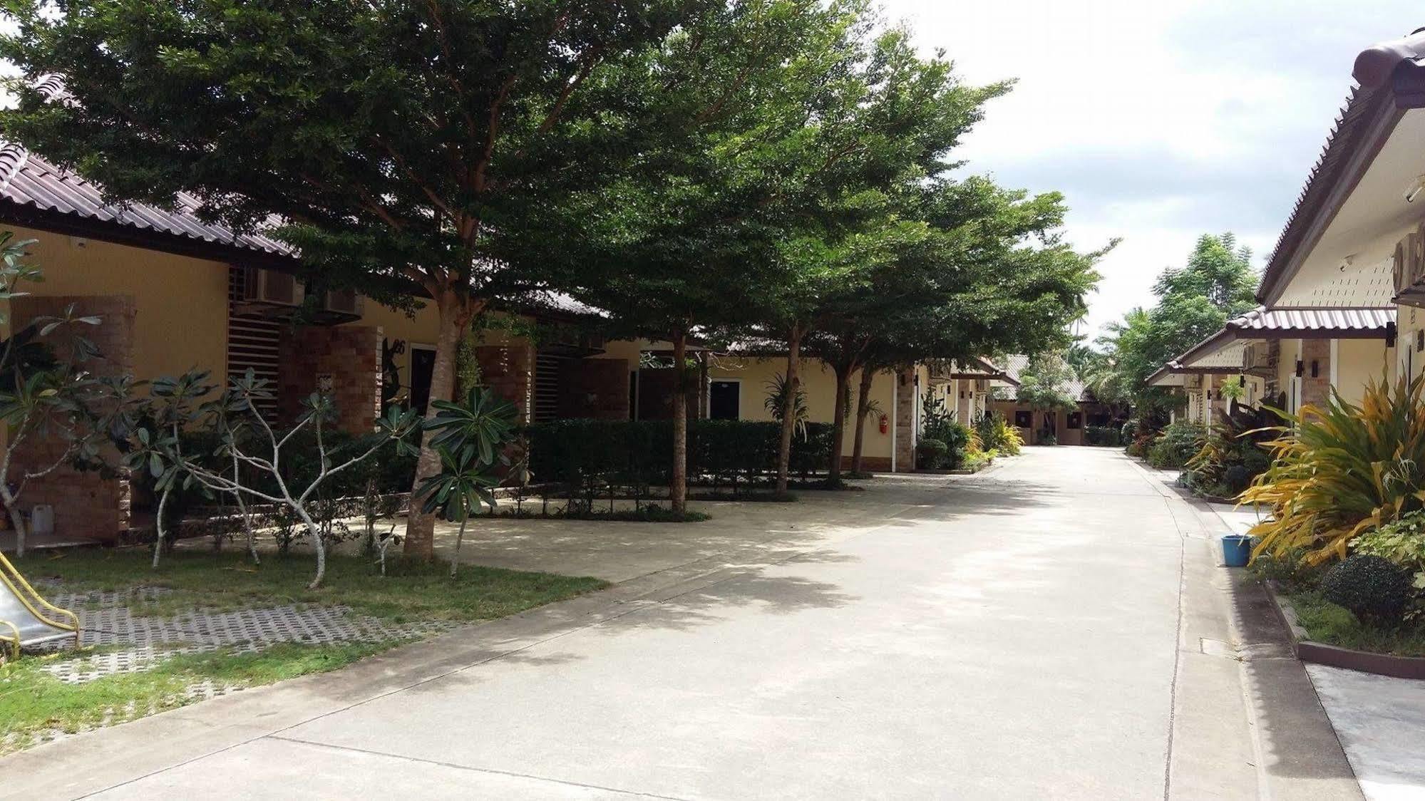 Palm Sweet Resort Chumphon