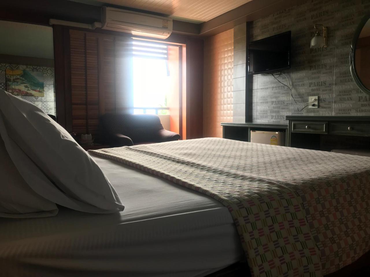 Wandee House Jomtien Hotel 2*