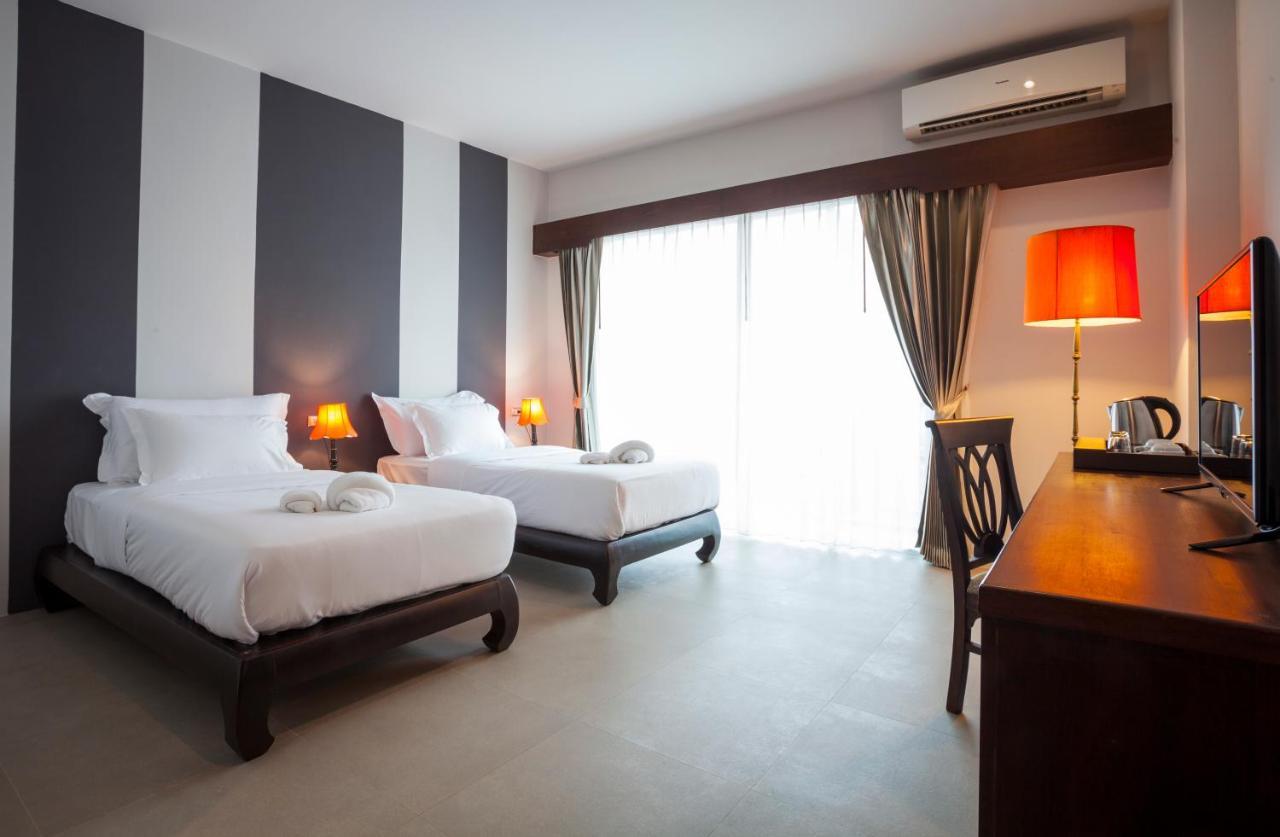 Hotel The Bridge 4*