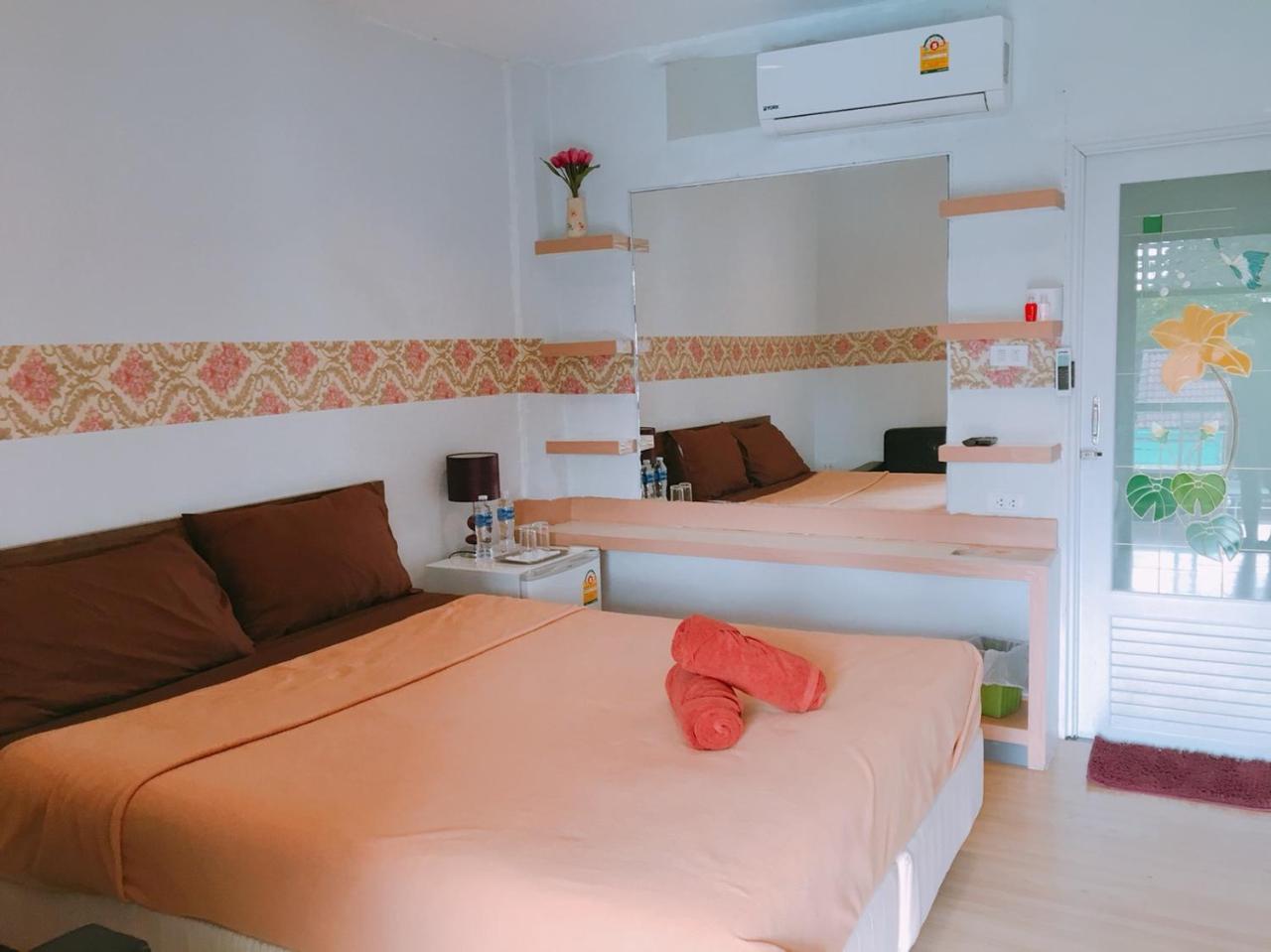 Hotel Waratee 3*