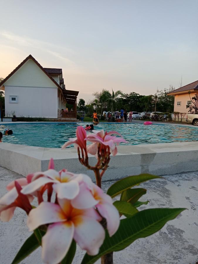 Thitinaddharesort ธิตินัดดา Resort