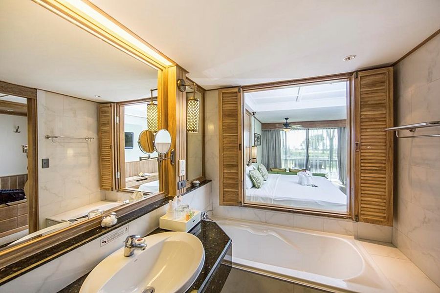 Hotel The Galleri By Katathani 4*