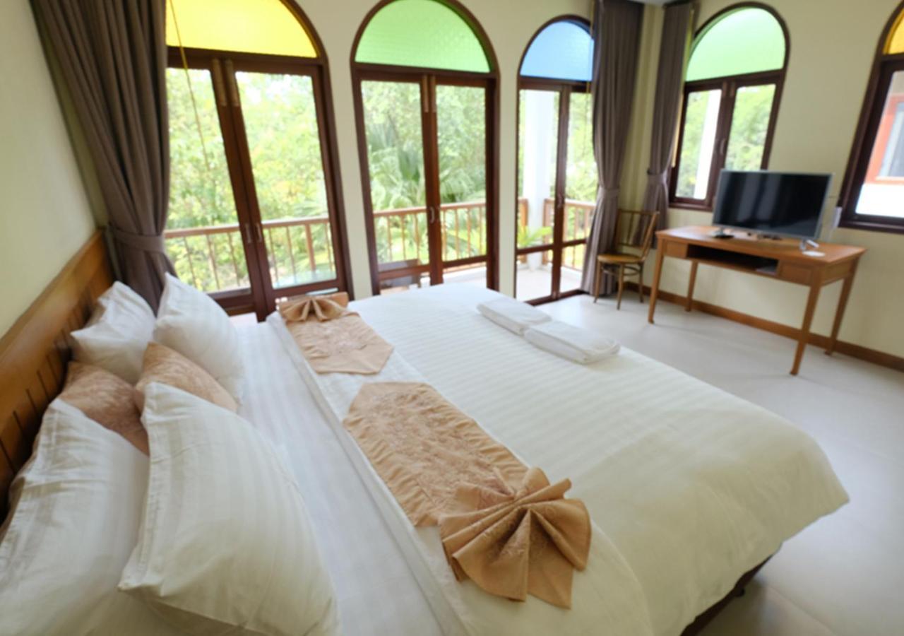 Baan Imm Sook Resort 3*