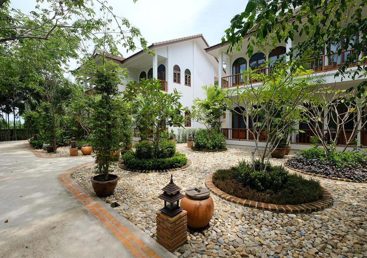 Baan Imm Sook Resort 3*