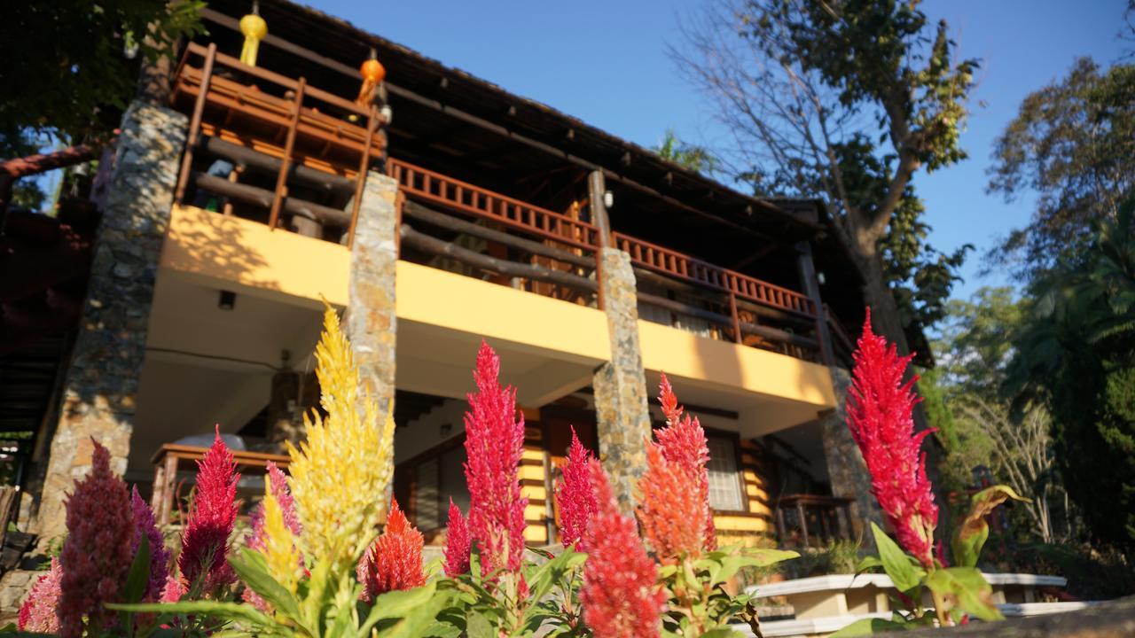 Phutarntree Resort