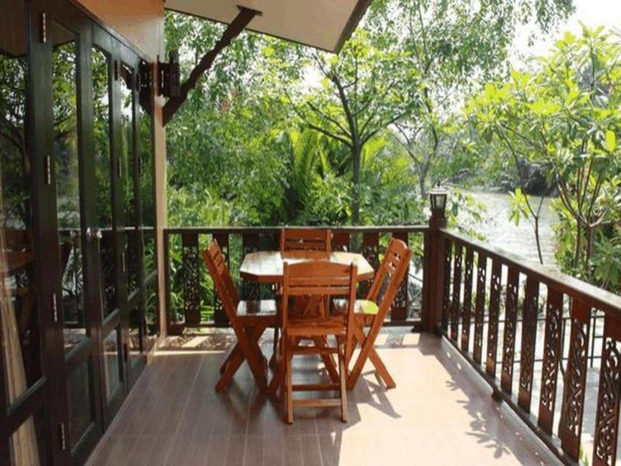 Hotel Khetwarin 3*