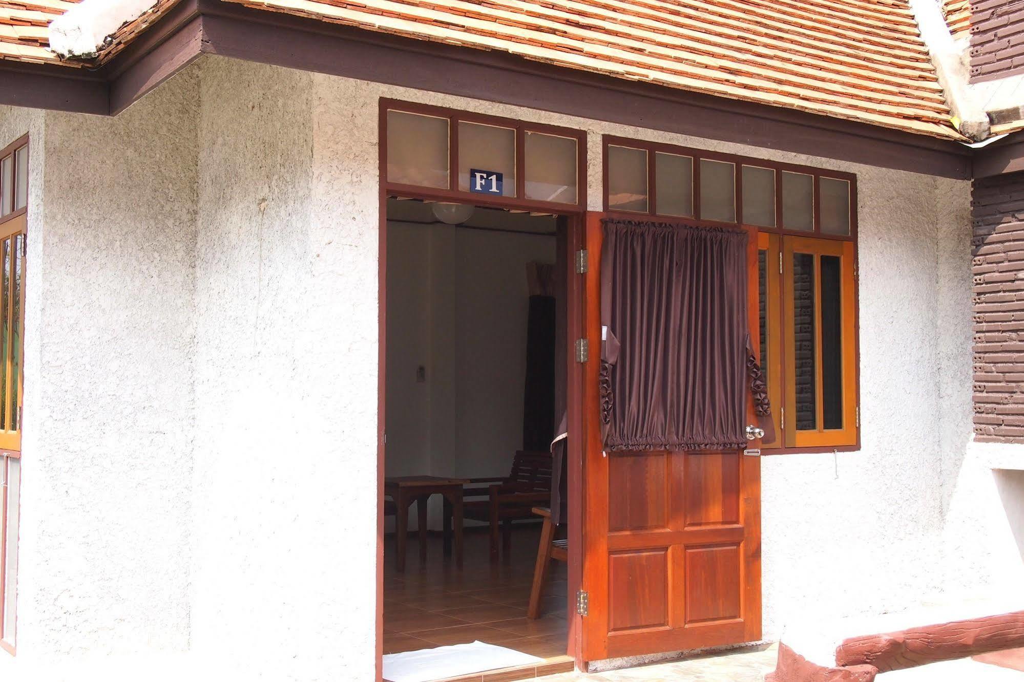 Khao Yai Country Hill Resort 3*