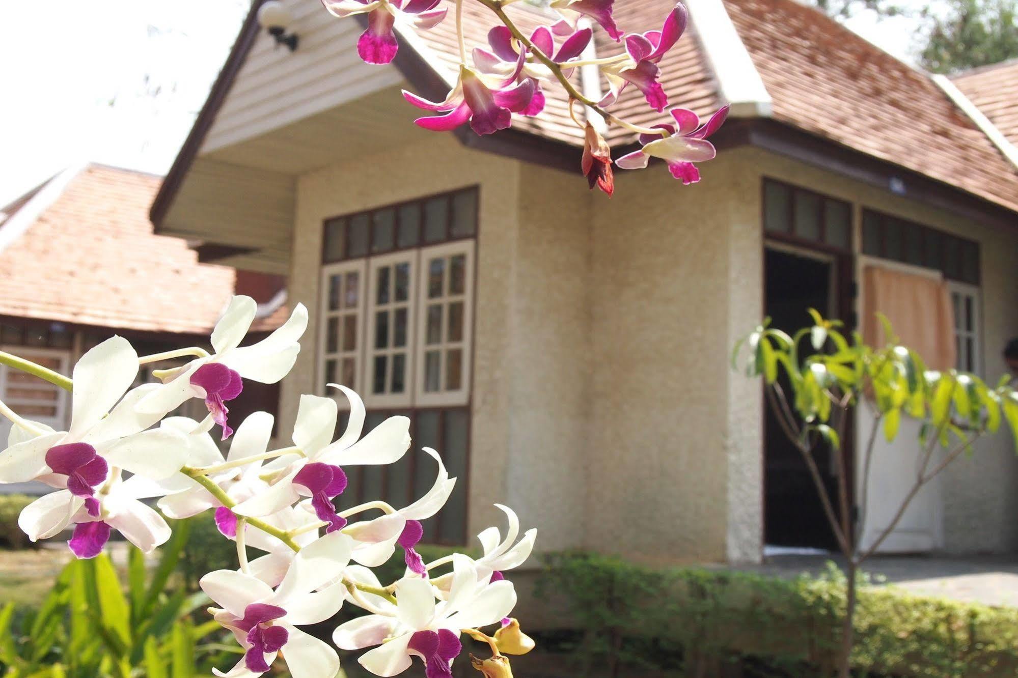 Khao Yai Country Hill Resort