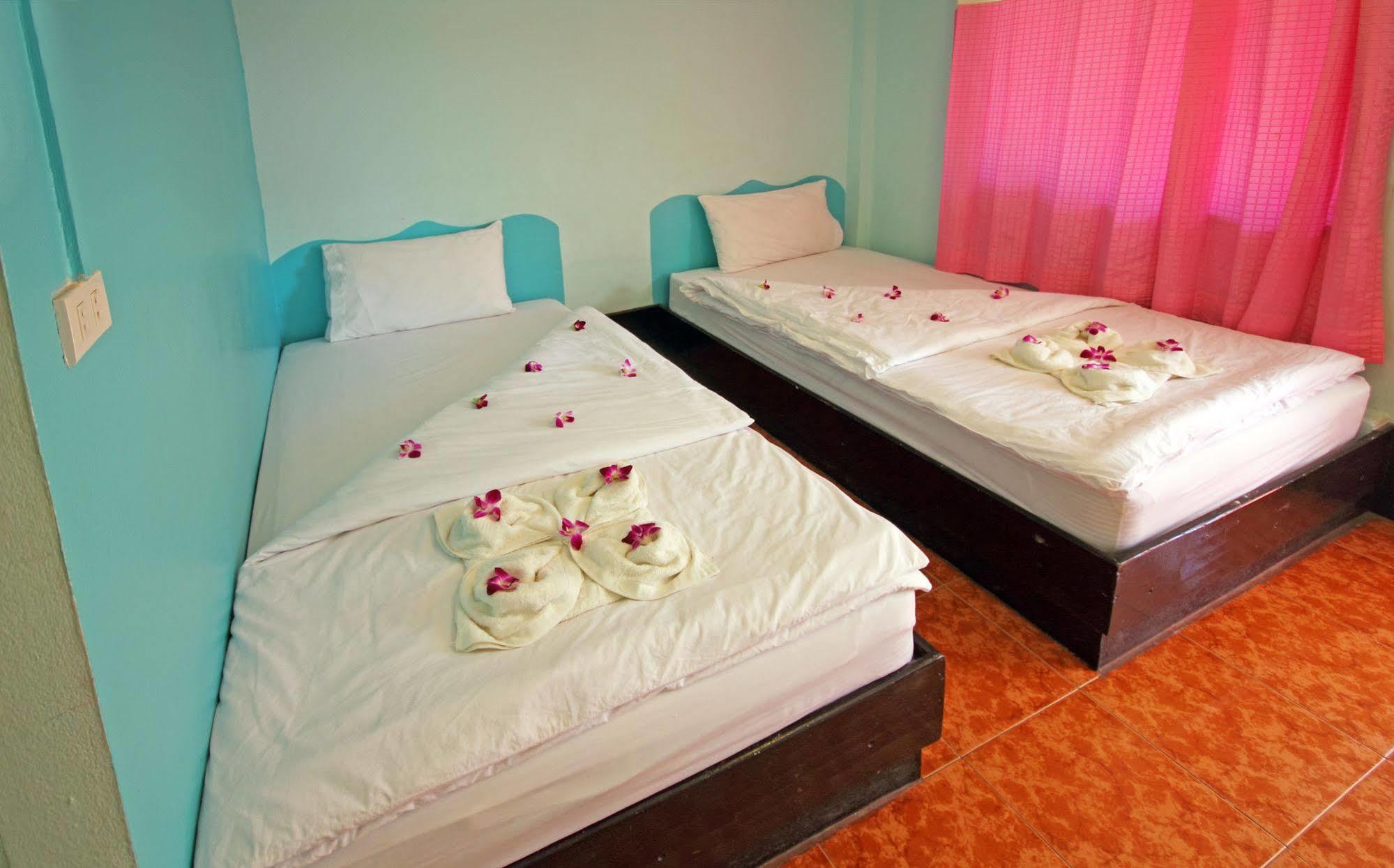 Gypsy 3* Phi Phi Don