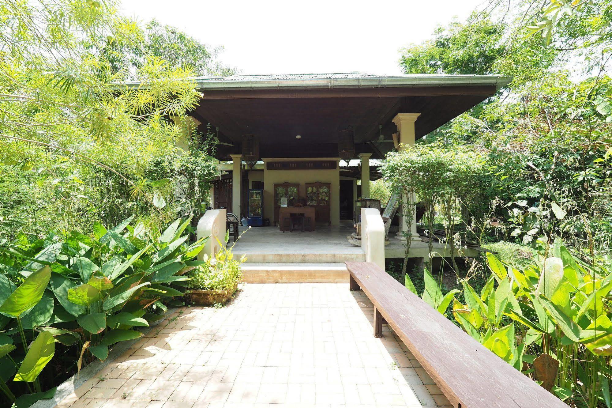 Baan Suan 2* Amphawa