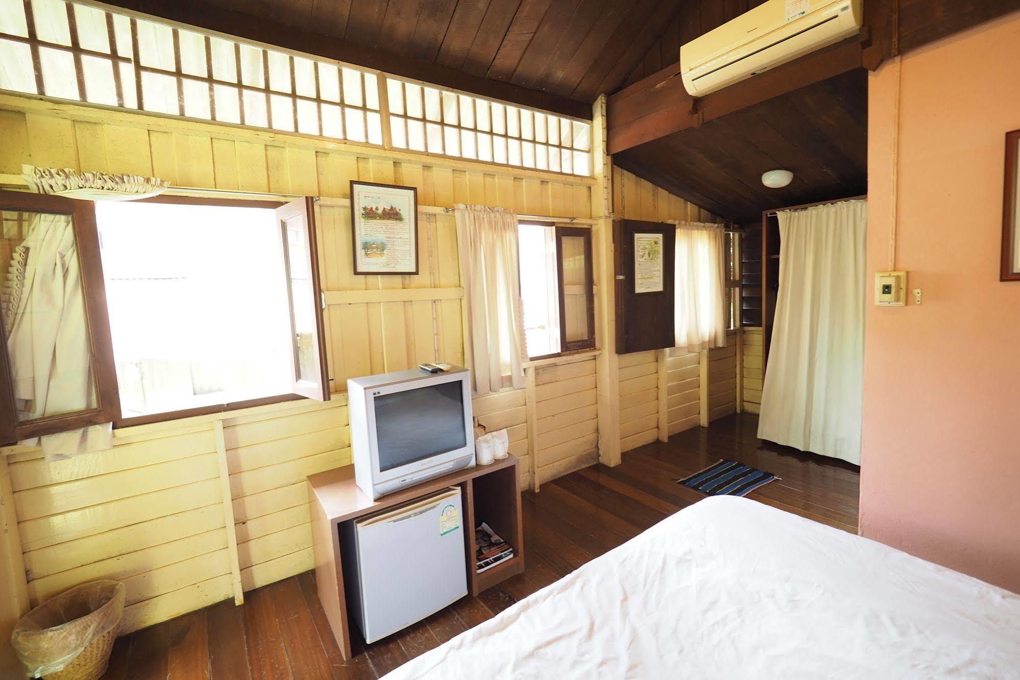 Baan Suan 2*