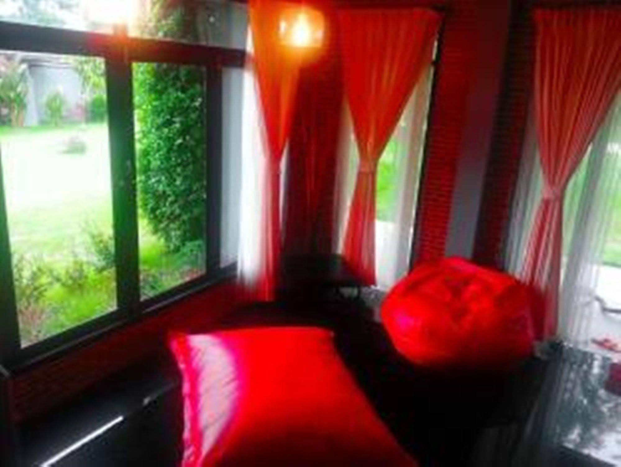 Hotel Ashcarya Boutique Ban Bo (Ratchaburi)