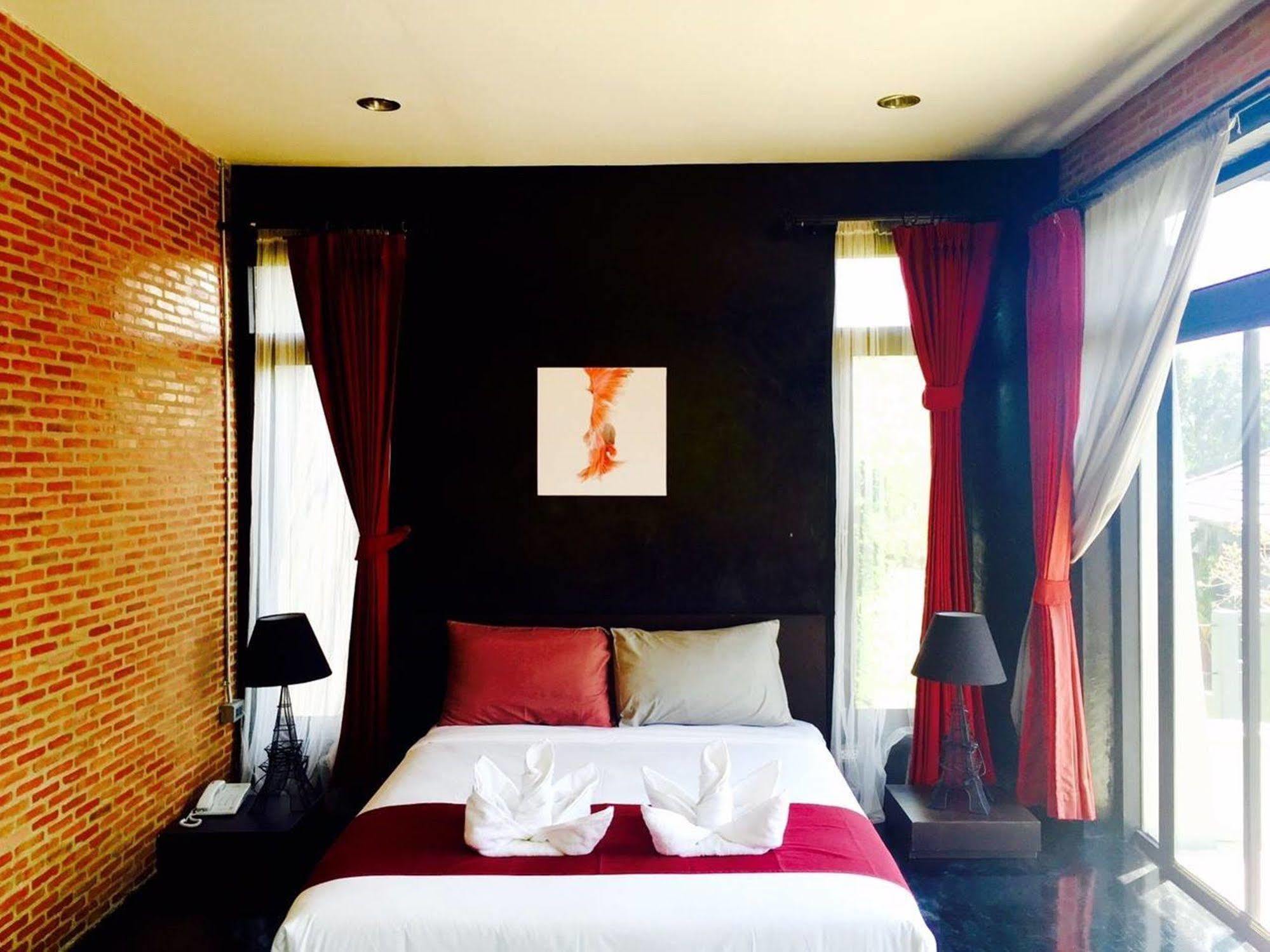 Ashcarya Boutique 4*