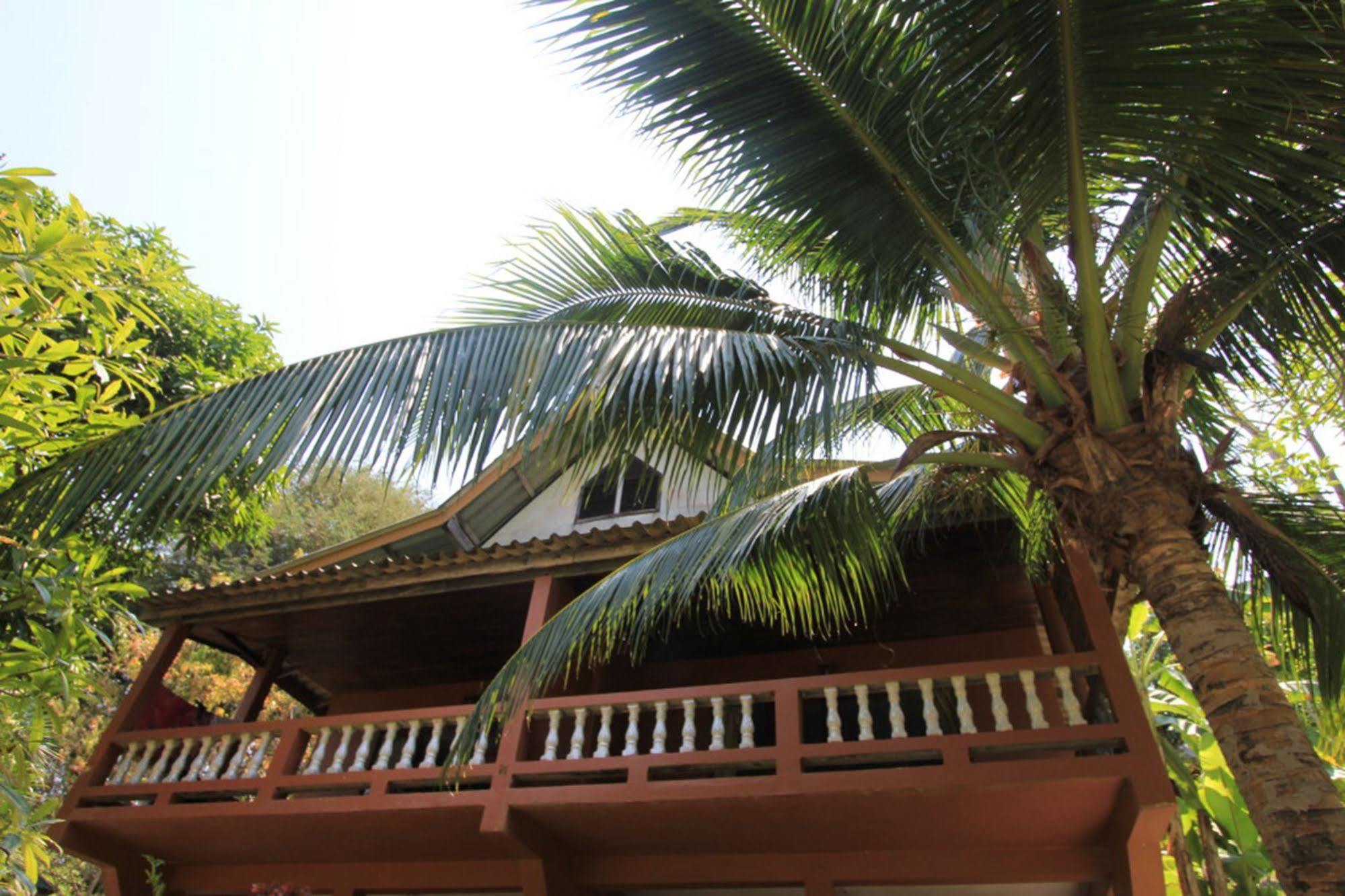 Chomjan Koh Phayam